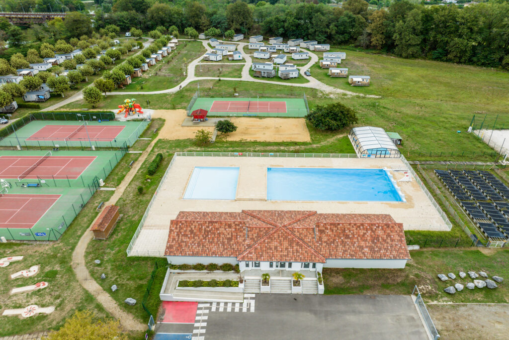 camping met zwembad in Les Landes, aan de oevers van de Adour